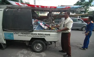 PENERTIBAN REKLAME