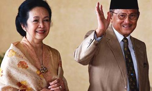 Cinta Habibie & Ainun tembus trending topic Twitter