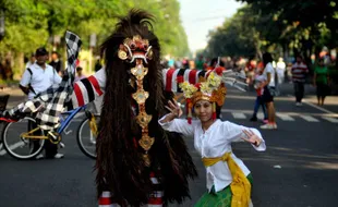 KESENIAN BALI 