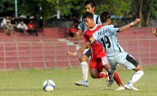 PIALA SURATIN 2014 : Lolos ke Semi Final, Persis Jr. Langsung Geber Latihan