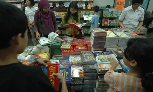 PESTA BUKU