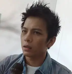 Bu porno butunlay ahmoq.