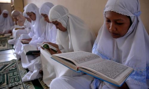 PENDIDIKAN SOLO : 36 Siswa SDII Al Abidin Lulus Sertifikasi Alquran Juz 30