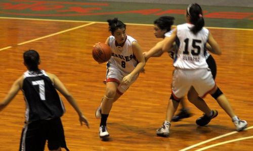 LIGA MAHASISWA JATENG-DIY : Gagal ke Final, Tim Basket Putri UNS Tetap Lolos Putaran Nasional