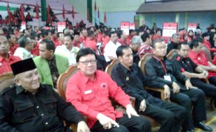 HADIRI KONFERCABSUS PDIP SRAGEN