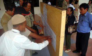 LOWONGAN CPNS 2013 :Pemprov Bengkulu Butuh 29 CPNS Dokter Spesialis