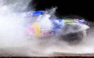 Reli Dakar, Carlos Sainz menangi etape pertama