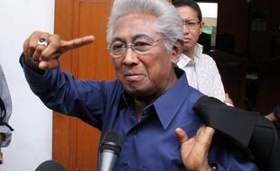 KASUS HAMBALANG : Adnan Buyung Nilai SBY Patut Turut Bertanggung Jawab