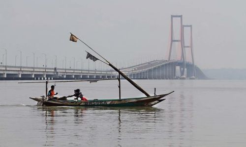 WACANA PROVINSI MADURA : Tokoh Madura: Madura Jadi Provinsi, Rakyat Sejahtera