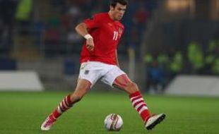 Bale absen lawan Inggris