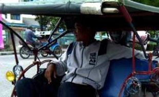 SEA Games 2011, becak jadi angkutan atlet 