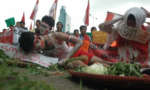 TOLAK PEMBANGUNAN PLTN