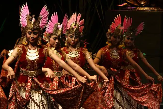 TARI KLASIK GOLEK AYUN-AYUN - Espos.id | Espos Indonesia dari Solo untuk Indonesia