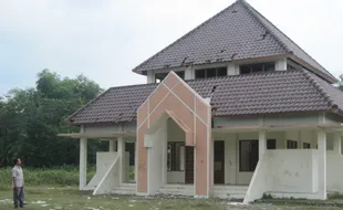 Mangkrak, proyek Islamic Center dipertanyakan