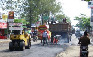 DPU Provinsi perbaiki ruas jalan Solo-Purwodadi