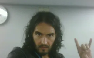 Russel Brand dideportasi dari Jepang