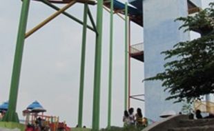 Waterboom Omac Tulung mangkrak 