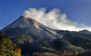 ISPA dan belekan ancam warga Merapi