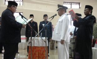 Bupati lantik dua Kades