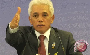 Hatta Rajasa diperiksa KPK terkait hibah kereta