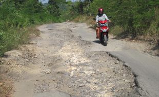 JALAN RUSAK DI BOYOLALI