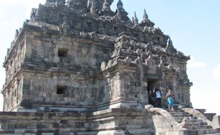 Candi Plaosan sepi pengunjung