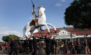 FESTIVAL BENTARA UPACARA ADAT