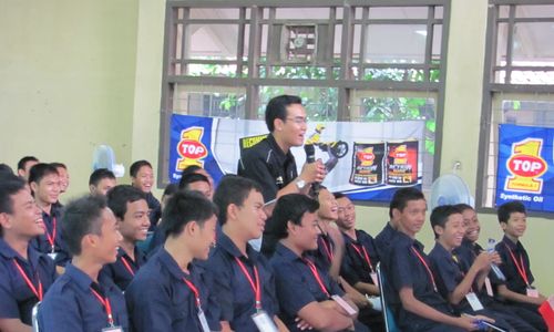 SMKN 5 Solo tingkatkan kompetensi siswa