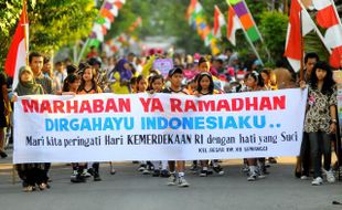 KIRAB BUDAYA SAMBUT RAMADAN DAN TUJUHBELASAN