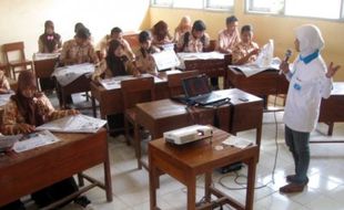 PPDB 2015 : Kasek SMAN 1 Sragen Tegaskan Siswa Miskin Tak Wajib Bayar