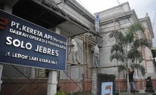 Pengelola Stasiun Jebres putar lagu-lagu