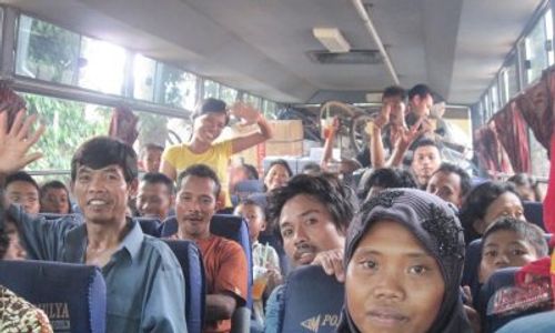 BUS TRANS SEMARANG : Dishubkominfo Kota Semarang Bakal Buka Koridor Baru 