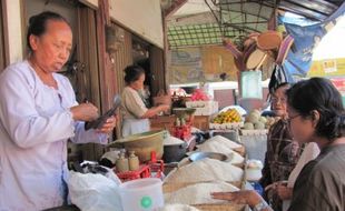 Ketergantungan pasokan beras luar daerah masih tinggi