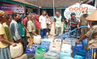 SMAN 1 dan IPHI Wonogiri salurkan air bersih