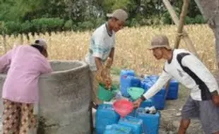 Bantuan air bersih terlambat, kekeringan ancam Brungkah