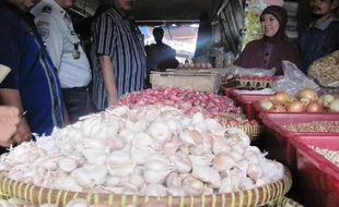  Daging suntik, boraks, hingga formalin ditemukan petugas