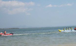 Kronologi Wisatawan MD Usai Naik Banana Boat di Pantai Pasir Putih Trenggalek