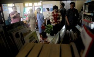 Warga minta jam buka perpustakaan kampung diperpanjang