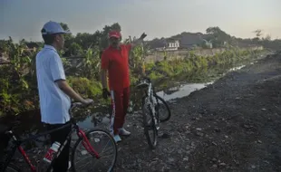 PENINJAUAN TALUD KALI GAJAH PUTIH