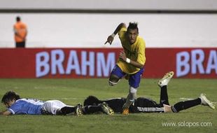 Brazil tekuk Argentina 2-0