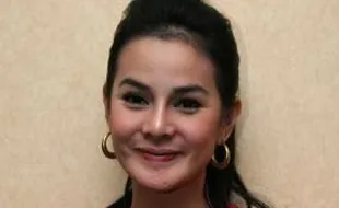 ARTIS DUKUNG CAPRES : Dukung Jokowi, Ini alasan Astrid Tiar