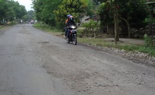 Perbaiki jalan, Trobayan digelontor Rp 250 Juta