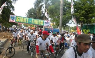 Ribuan orang ikuti sepeda santai