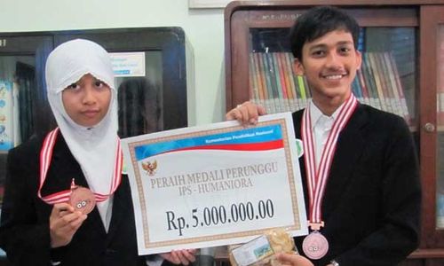 Bikin kerupuk tulang ikan, siswa SMA Muhammadiyah 1 Solo raih medali perunggu