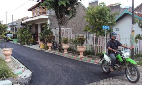 Warga pertanyakan lokasi pengaspalan jalan 