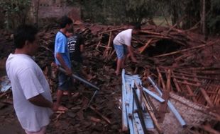 Angin ribut disertai hujan es terjang Boyolali