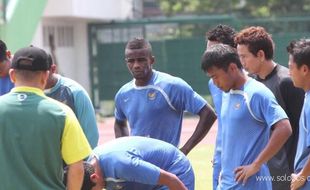 LATIHAN TIMNAS PSSI DI STADION MANAHAN