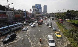 Jaringan kereta bawah tanah Bangkok terancam kebanjiran