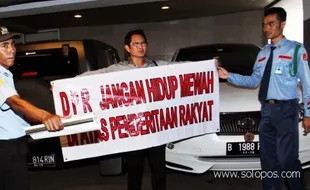 "Ada upaya pembusukan terhadap DPR"