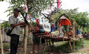 PEMBUATAN PERAHU GETHEK